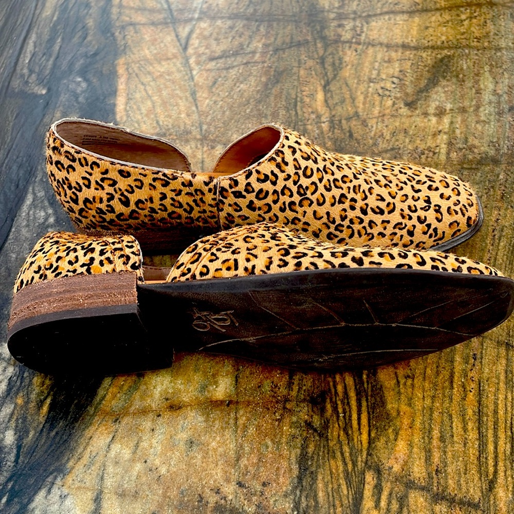 OTBT “Coyote shoes”. Cheeta print calf hair. New with tags. - Picture 6 of 8